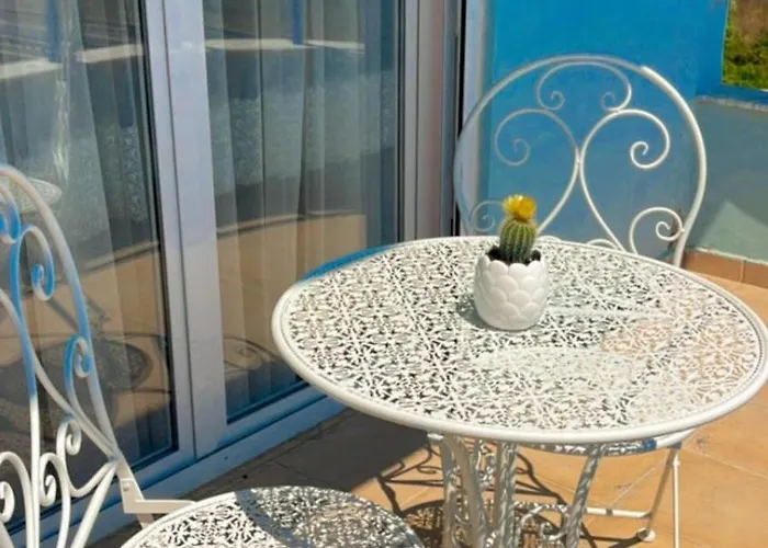 Apartment My White Golem (Tirana)