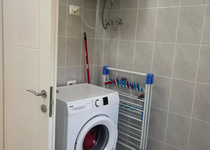 My White Daire Golem (Tirana)